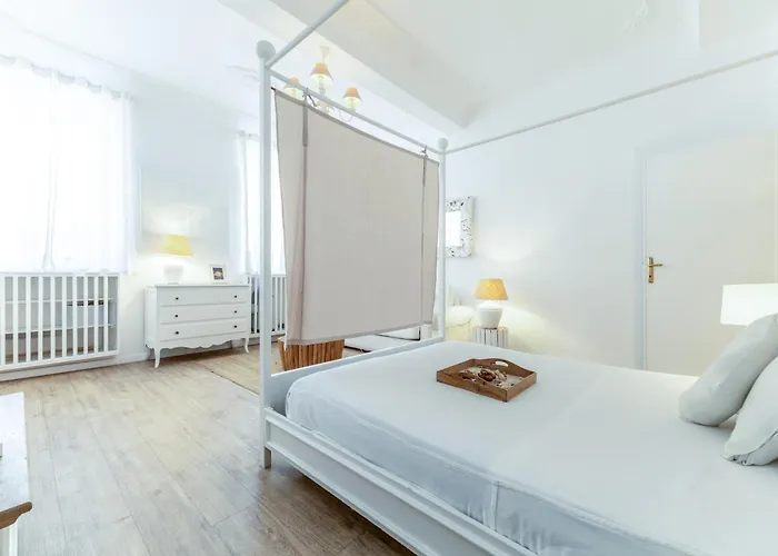 Piazza Di Spagna Historic Flat